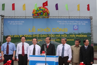 anh_lekhoicong